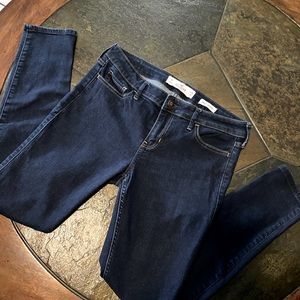 Hollister Jeans sz 7 Short  Low Rise Super Skinny